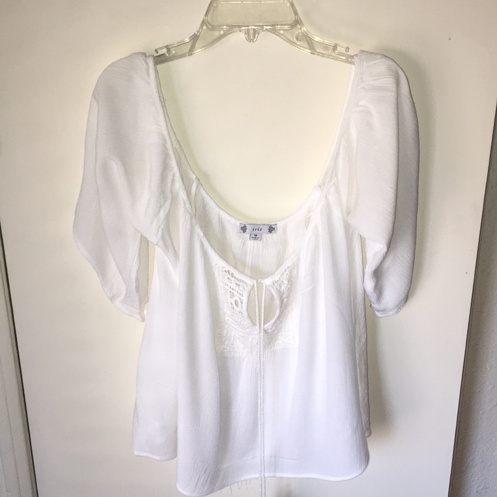 White Versatile Lightweight Blouse - image 3